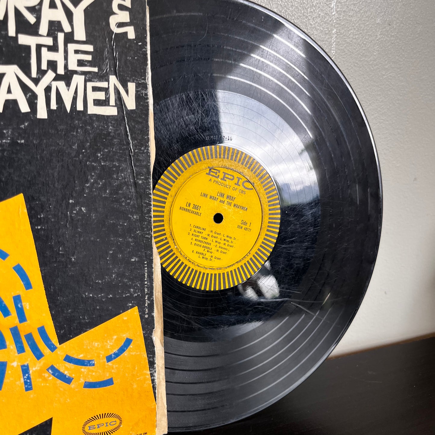 Link Wray & The Wraymen Used Vinyl 1960 Mono Terre Haute Pressing Poor Condition