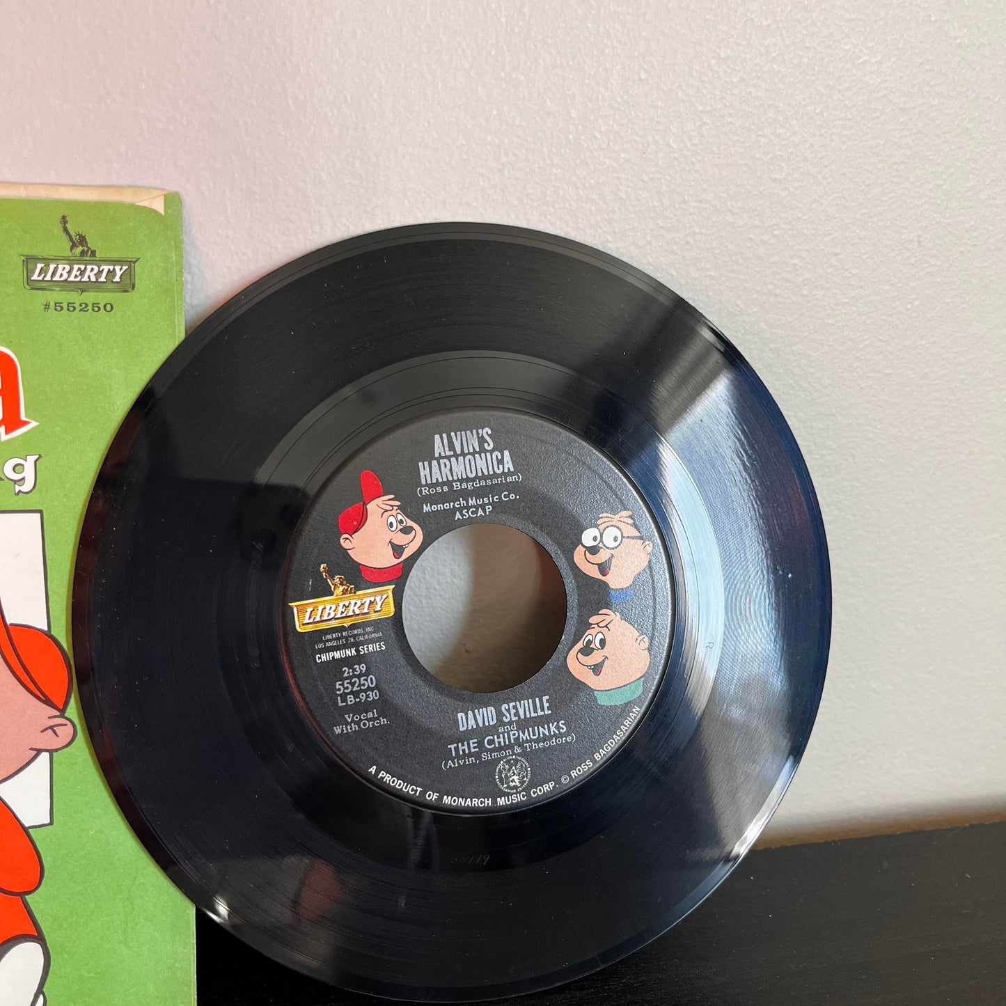 The Chipmunk Song Christmas Don't Be Late and Alvin's Harmonica 7" Liberty 55250 Vinyl NM