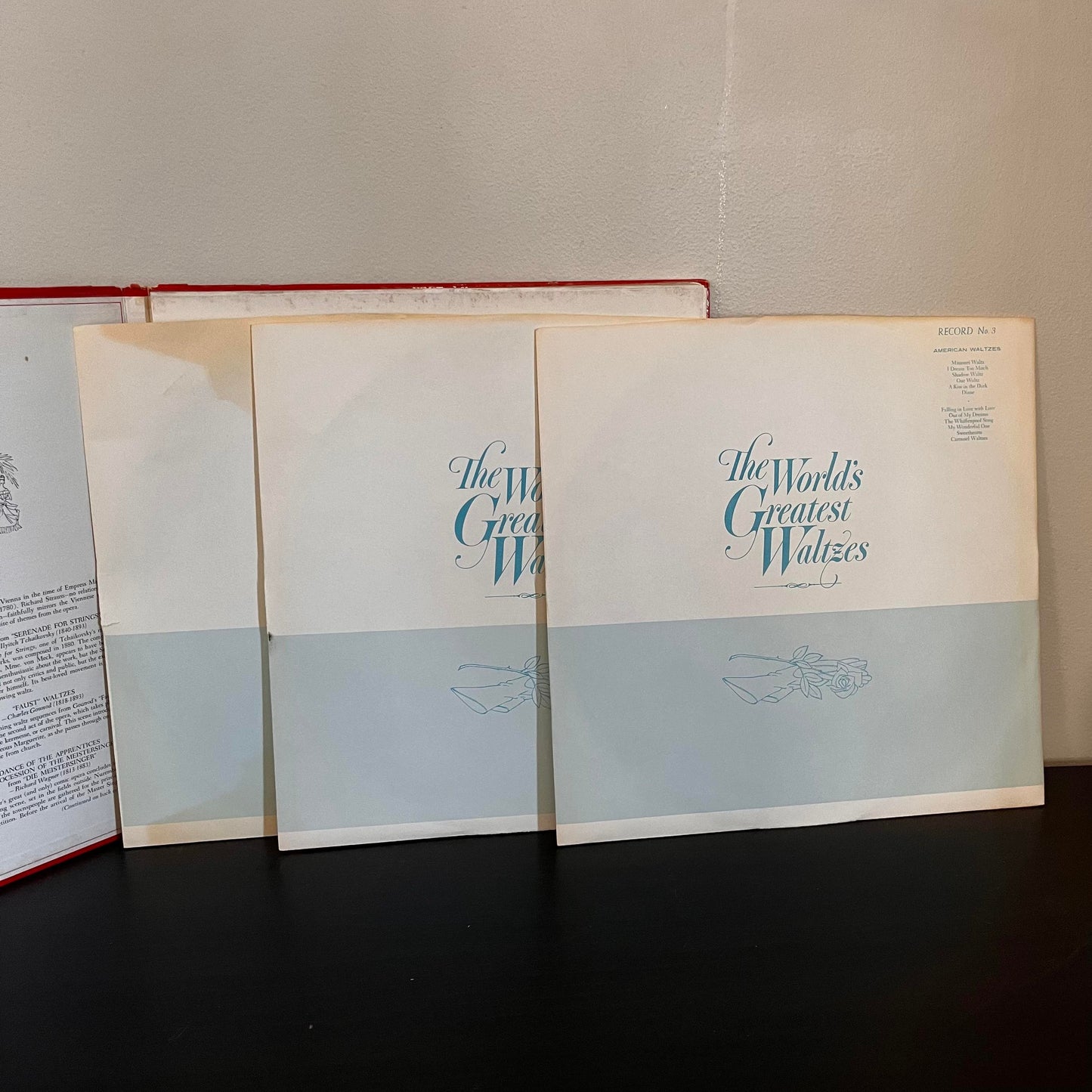 The World's Greatest Waltzes RD32-M Box Set