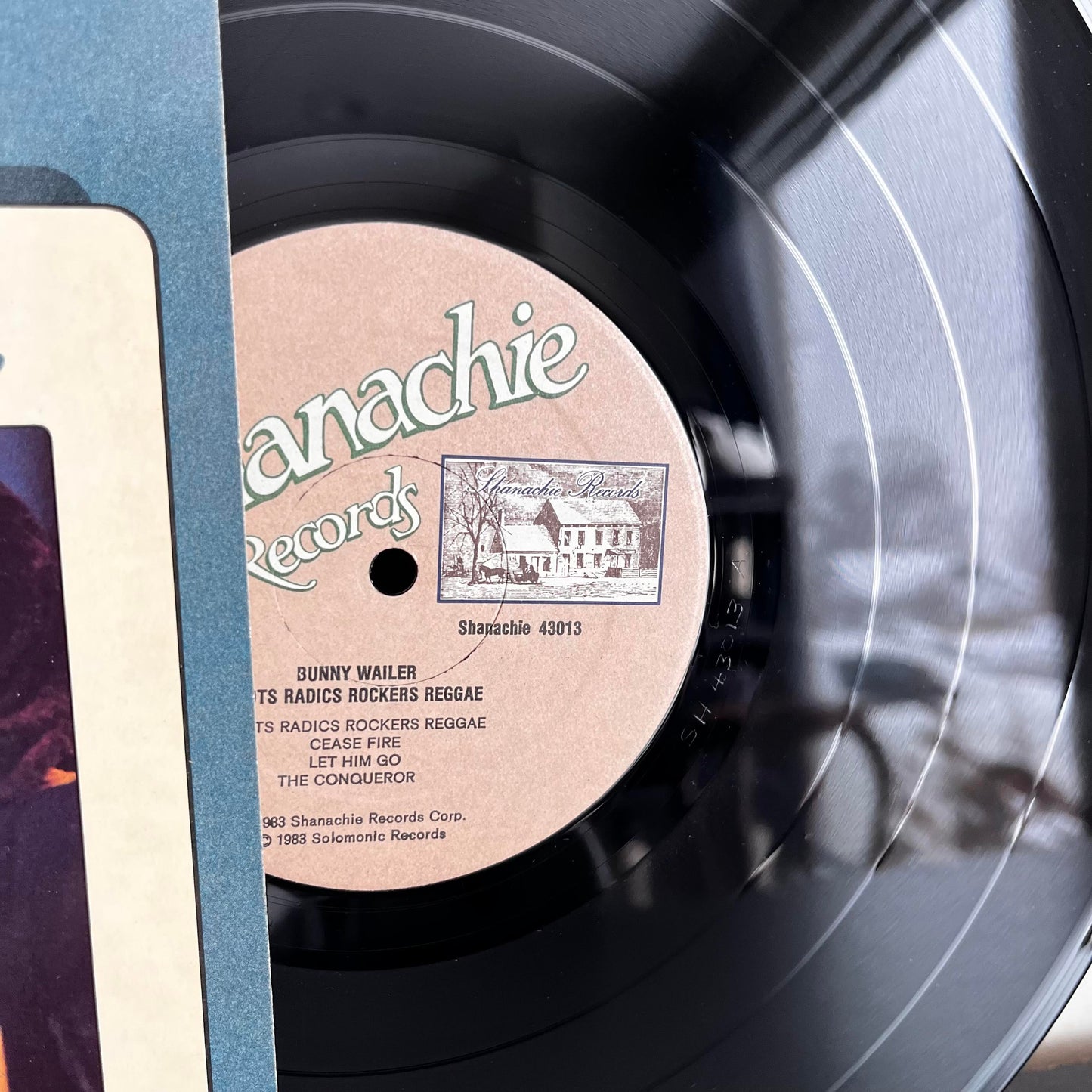 Bunny Wailer Roost Radios Rockers Reggae Shanachie 43013 Vinyl  VG+/EX