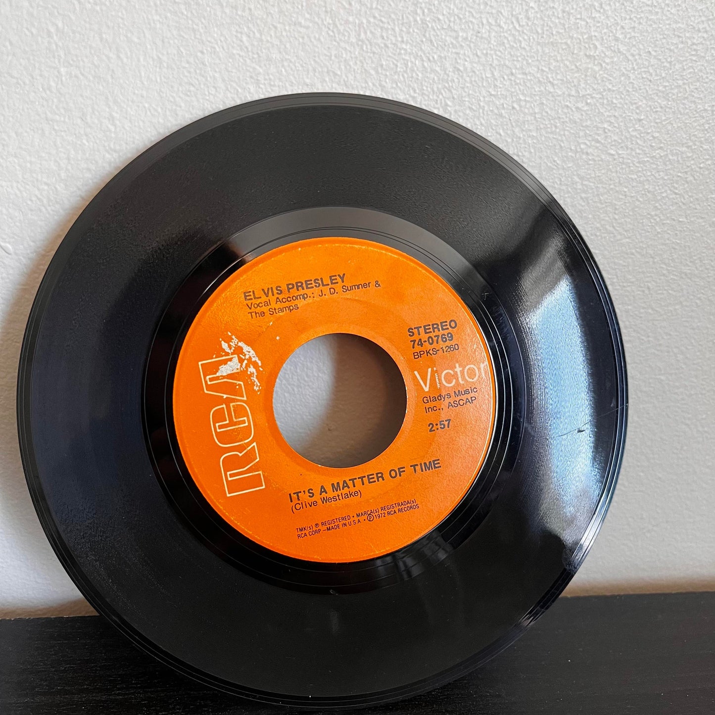 Elvis Presley - It's a Matter of Time/Burning Love 7" 45RPM 74-0769 RCA Vinyl VG