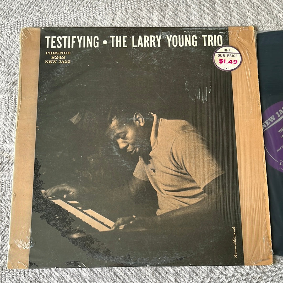 Testifying - The Larry Young Trio Prestige 8249 New Jazz Deep Groove Good Condition Vinyl